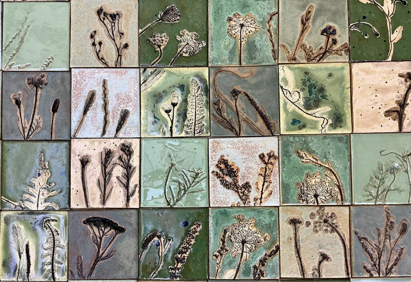 Zestaw kafli ceramicznych „Tajemniczy ogród” - roślinne dekory ścienne