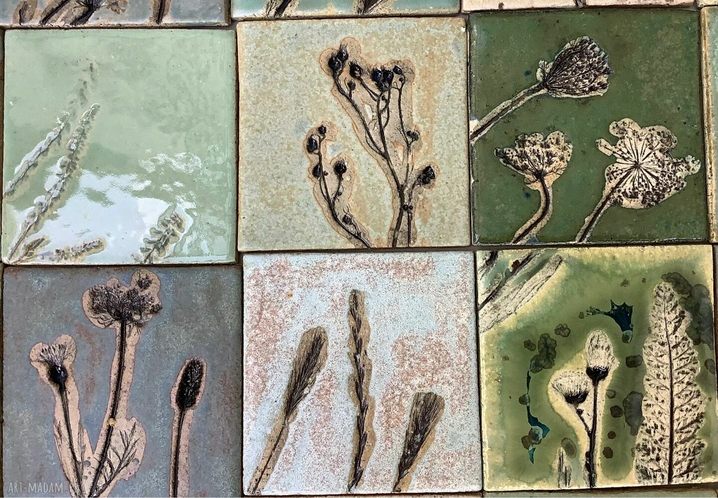Zestaw kafli ceramicznych „Tajemniczy ogród” - roślinne dekory ścienne