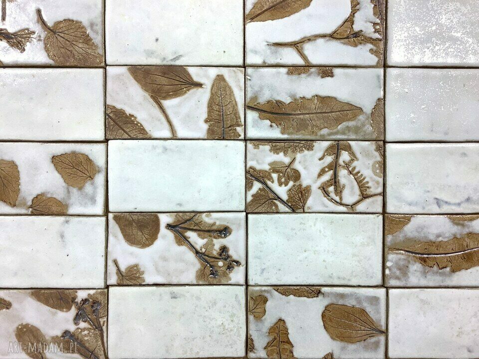 Zestaw kafli „Porcelanowe Kwiaty III” - biało-złoty panel ścienny z roślinami
