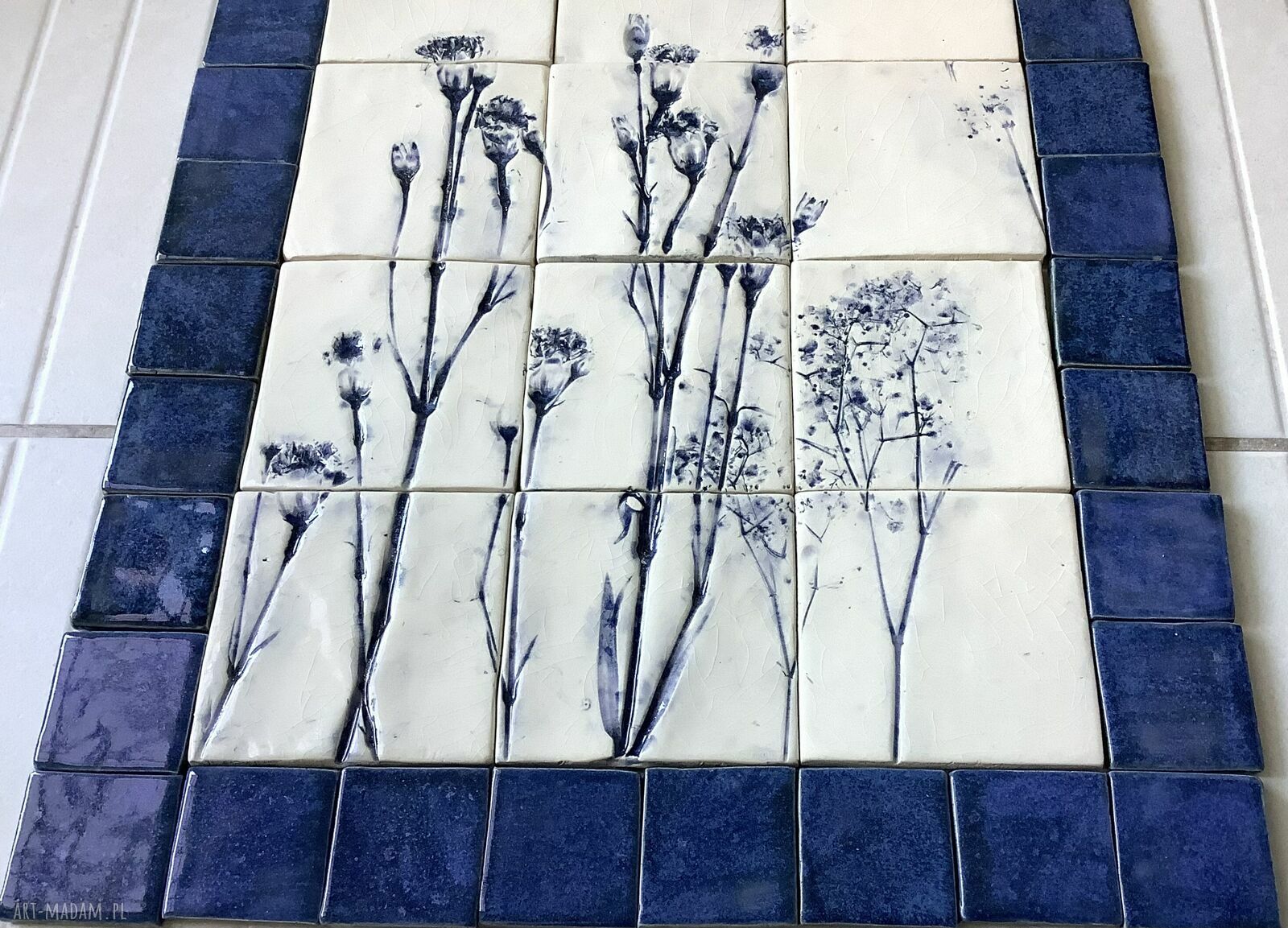 Zestaw kafli „Delft” - ceramiczny panel ścienny w niebiesko-białym stylu