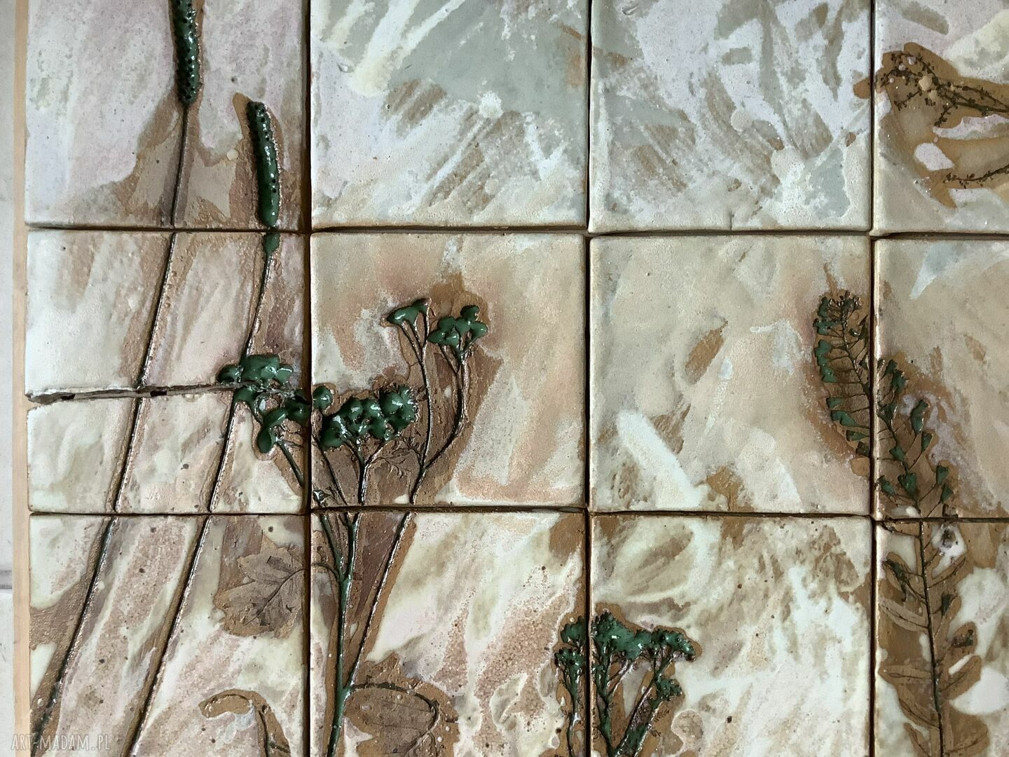 Zestaw kafli „Przymrozek” - roślinny panel ścienny z ceramiki handmade