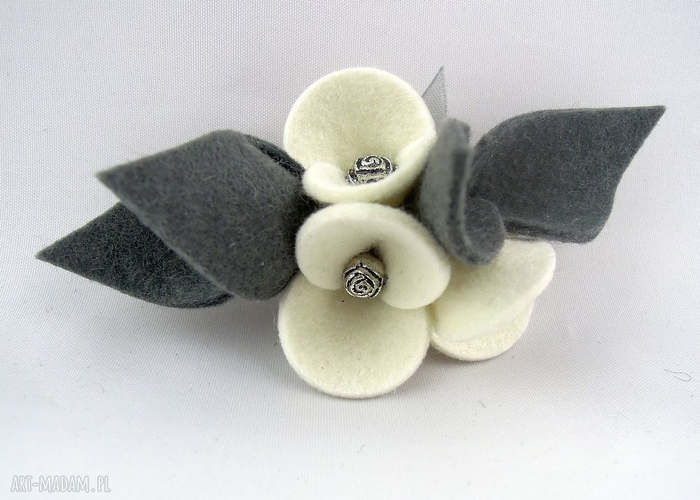 Komplet z Filcu Kwiatki Ecru w Szarościach handmade
