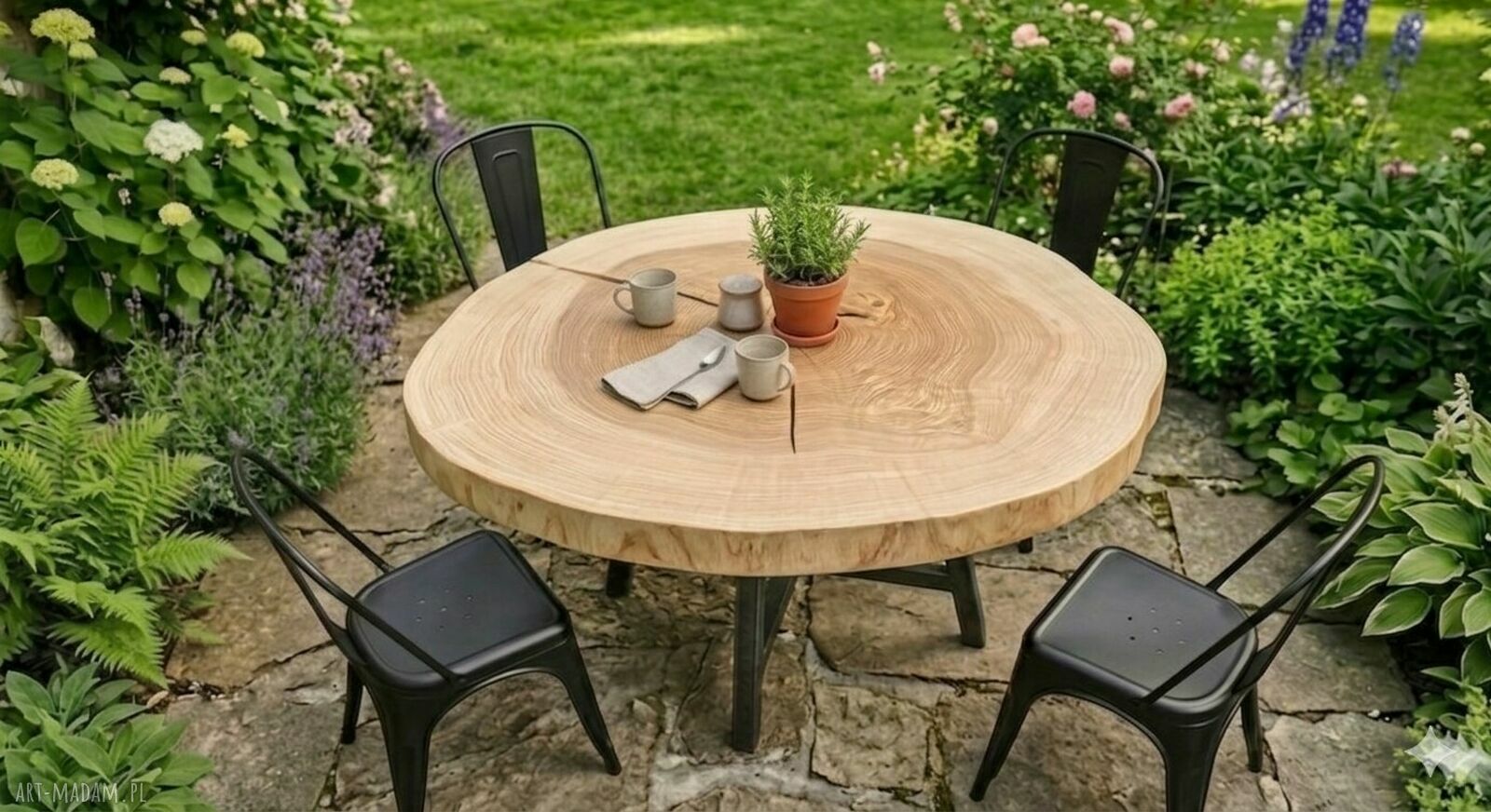 Zestaw ogrodowy LOFT: stół z litego jesionu 90 cm i 4 krzesła Tolix