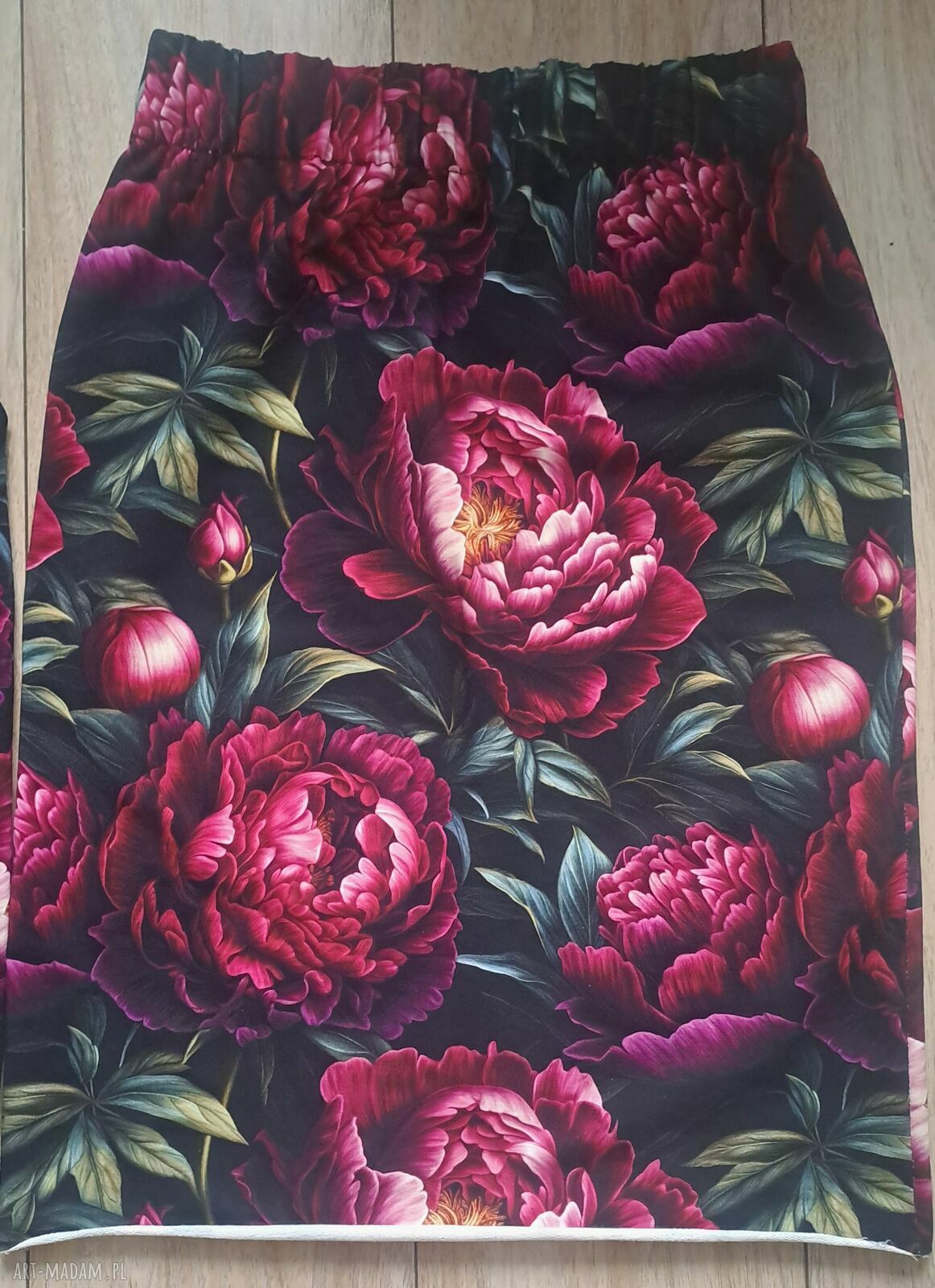 Zestaw Piwonia Handmade Go Ka: bluzka z jerseyu i spódniczka z dresówki pętelki