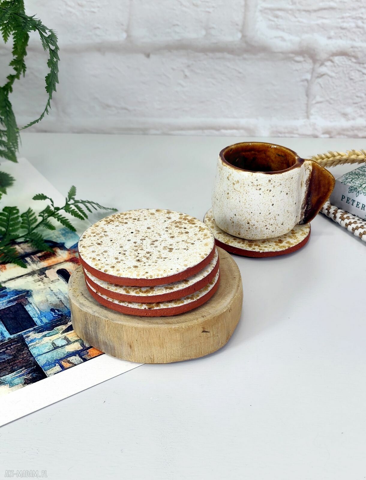 Zestaw podkładek ceramicznych na stół w stylu rustykalnym