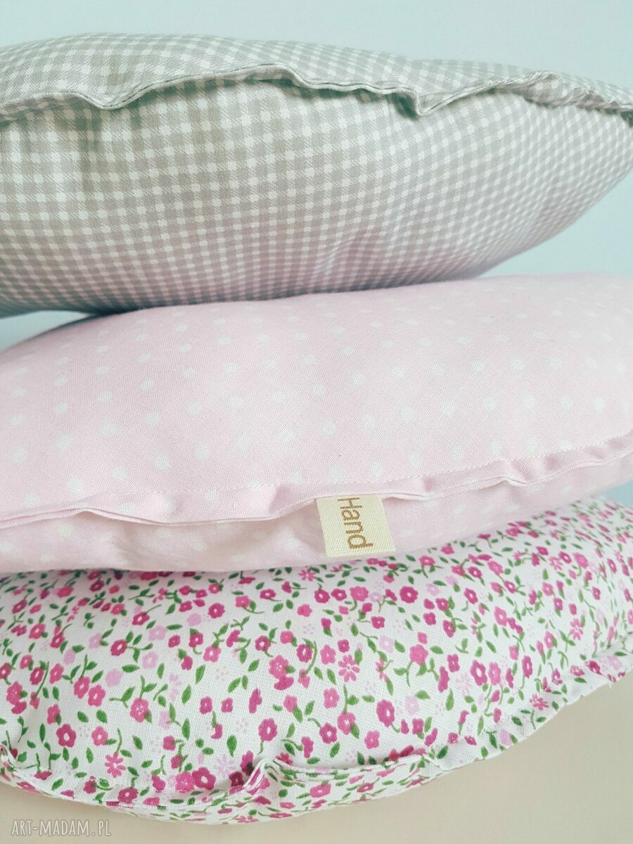 zestaw poduszek serduszka pastelowe handmade