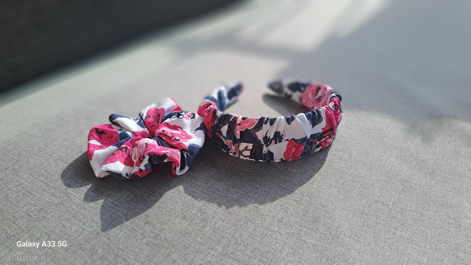 Zestaw Róże Handmade: opaska i scrunchie z dresówki