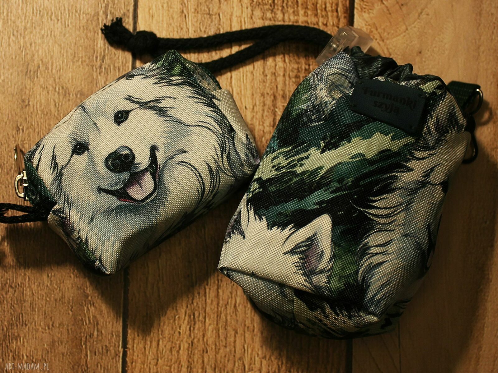 Saszetka na smaczki i woreczki dla psa Samoyed - zestaw na spacery