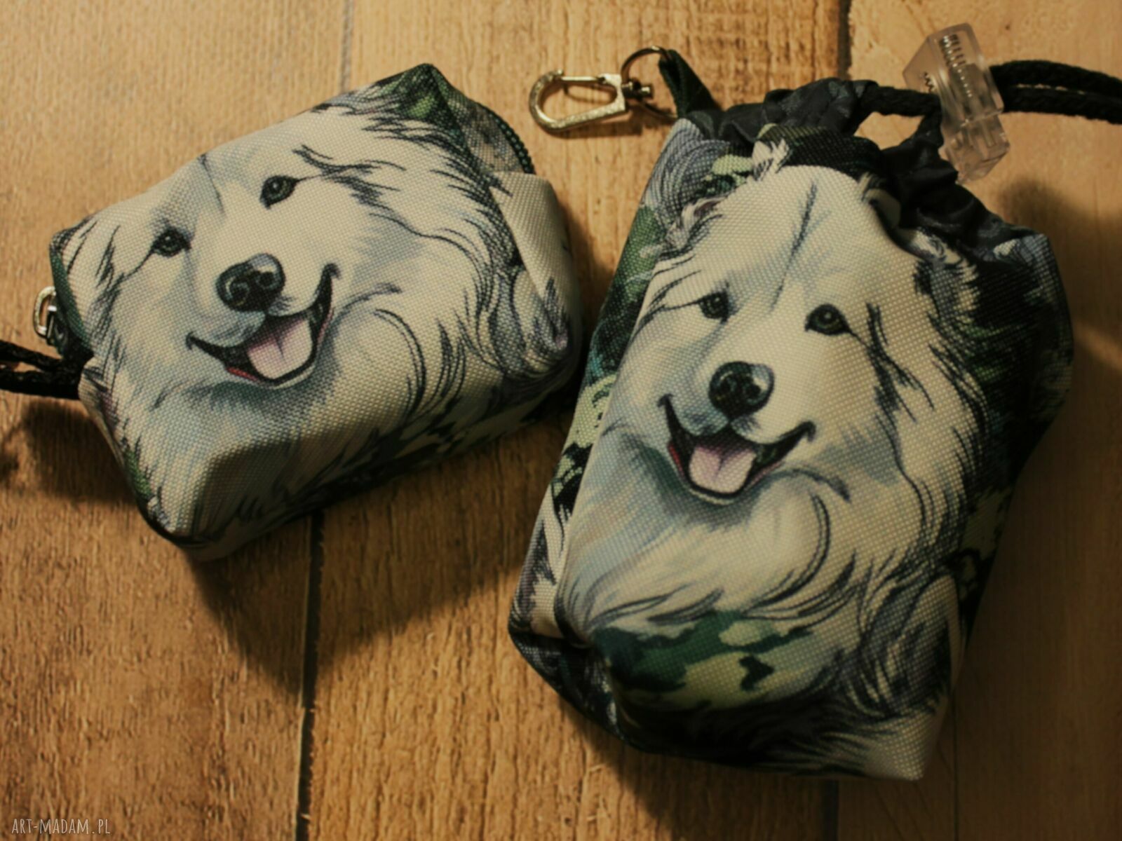 Saszetka na smaczki i woreczki dla psa Samoyed - zestaw na spacery
