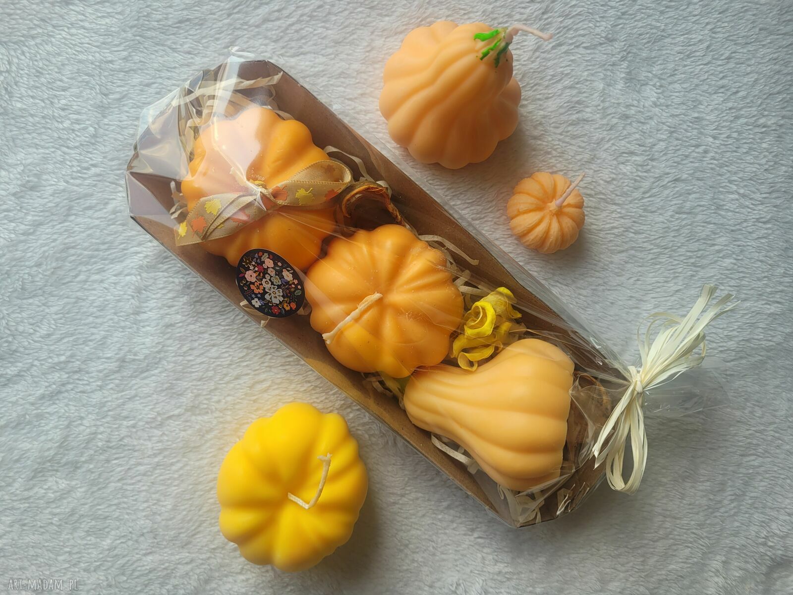 Zestaw 3 świec sojowych w kształcie dyni - handmade