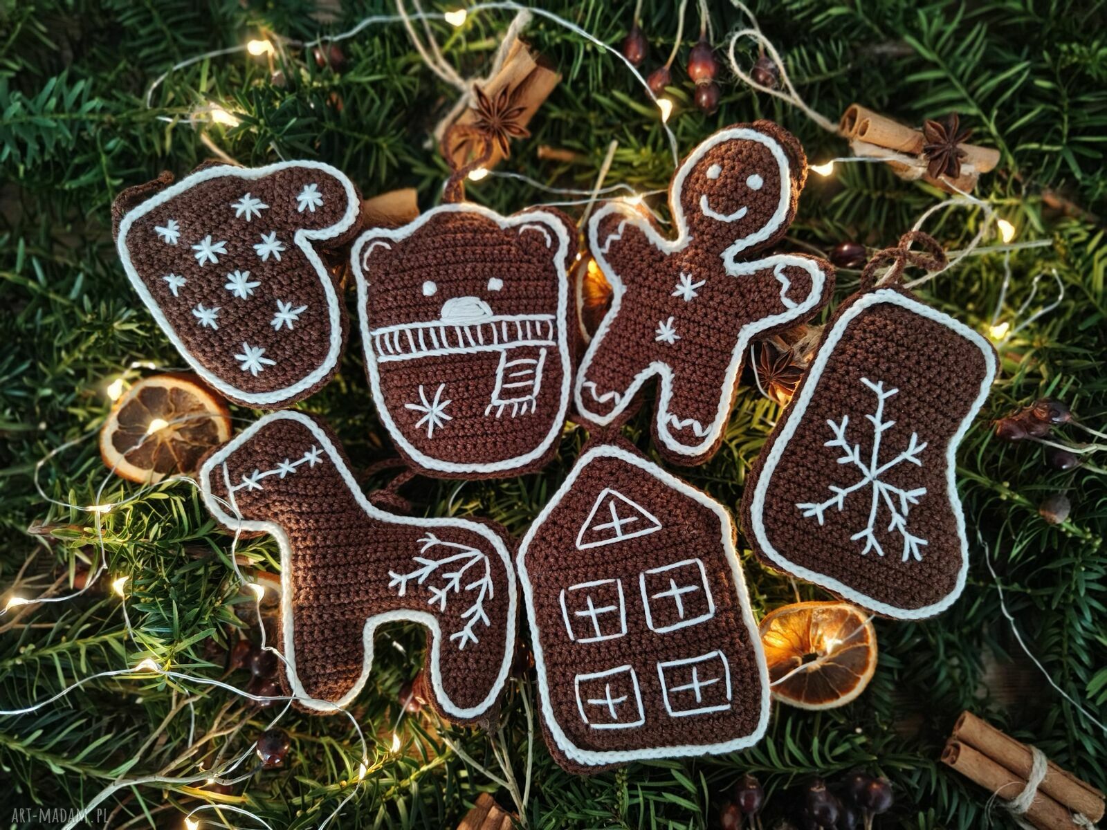 Zestaw szydełkowych pierniczków na choinkę - 6 zawieszek handmade