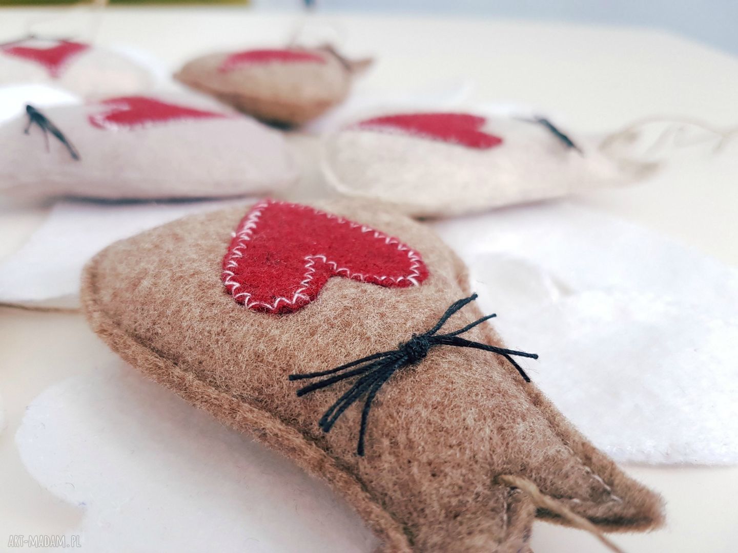 prezenty świąteczne: zestaw trzech kocich filcowych zawieszek na choinkę Handmade