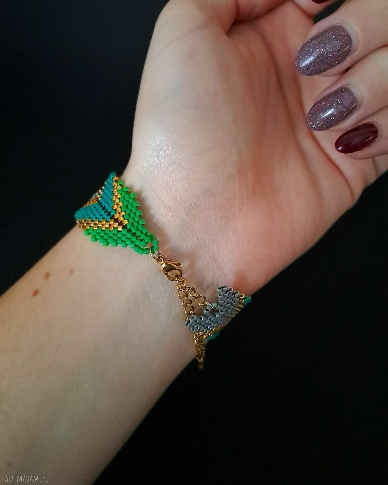Elegancka Zielona Bransoletka z Koralików