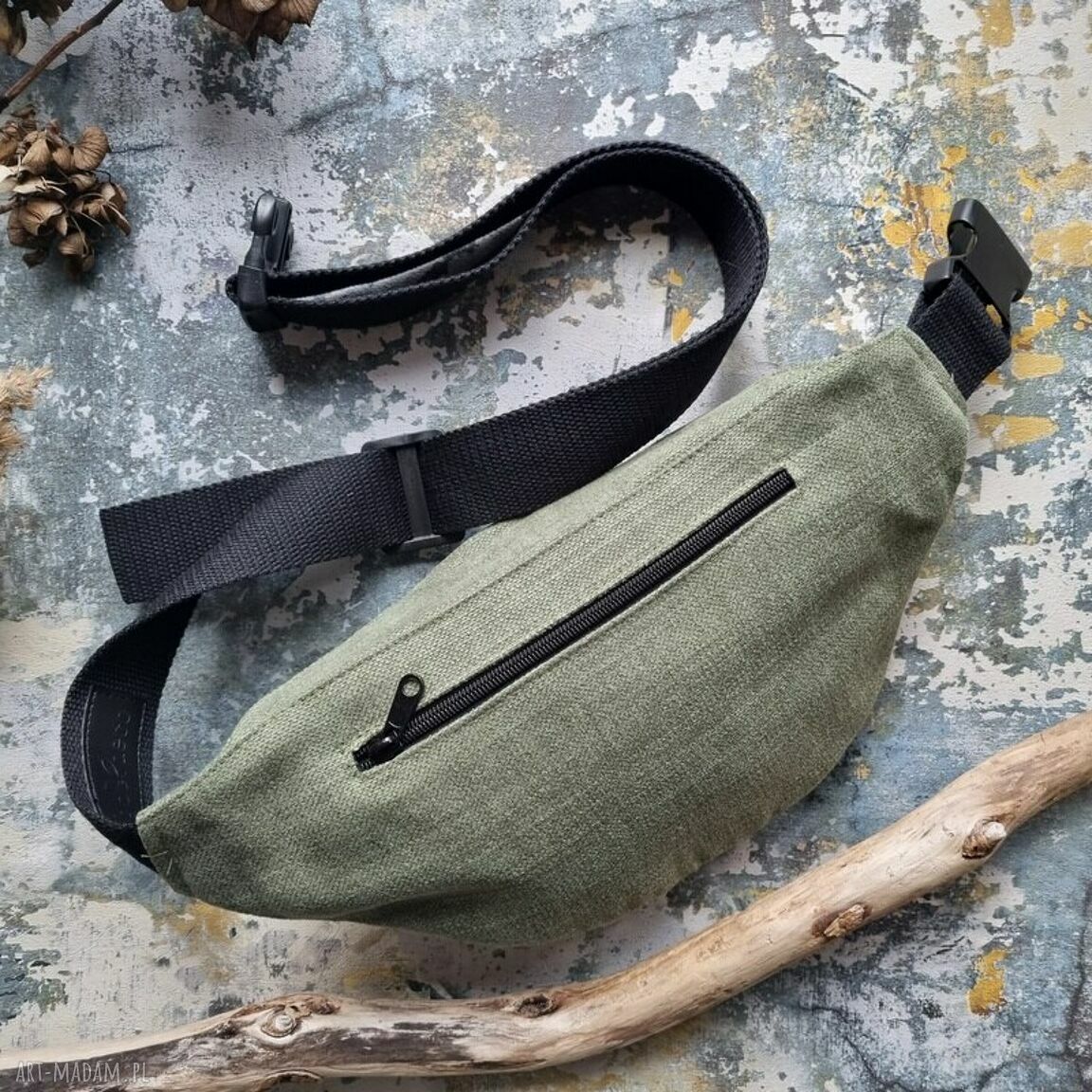 Zielona męska nerka - pojemna saszetka handmade z regulowanym paskiem