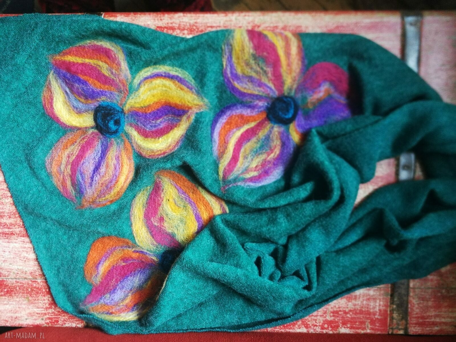 Zielona i turkusowa chusta handmade - wełna merino i filcowane elementy
