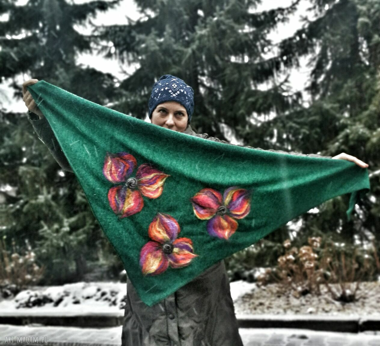 Zielona- turkusowa chusta handmade z wełny merino, filcowane elementy - folkowa zima (97 x 160 cm)