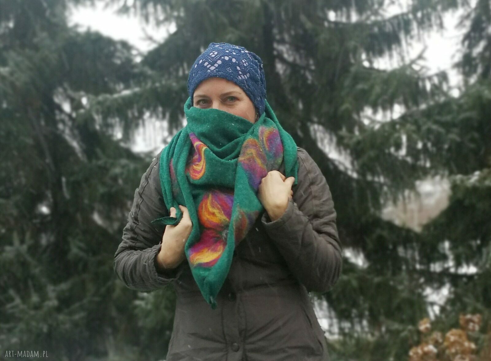 Zielona- turkusowa chusta handmade z wełny merino, filcowane elementy - folkowa zima (97 x 160 cm)