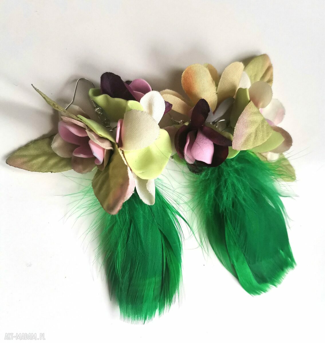 Kolczyki zielone pióra folk boho Frida - rękodzieło od Ruda Klara