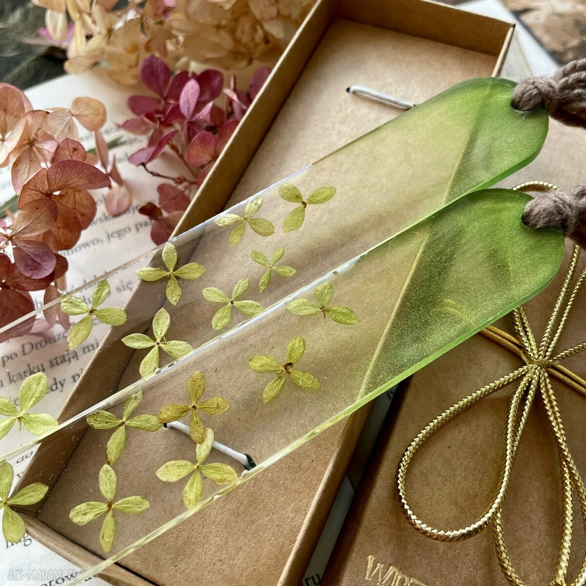 Zielone Hortensje zakładka do książki handmade
