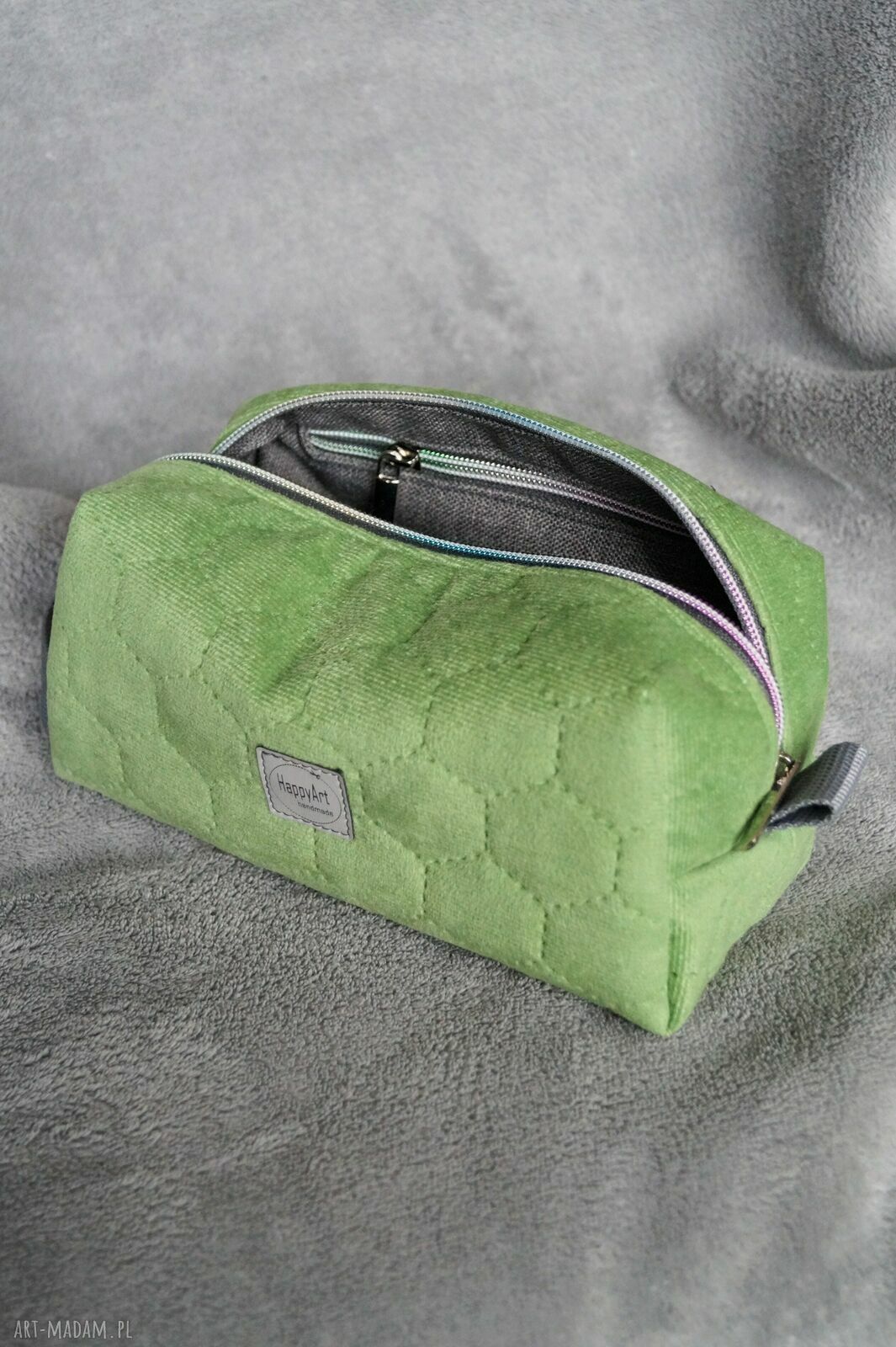 Szaro-zielona pikowana kosmetyczka M z organizerem - handmade