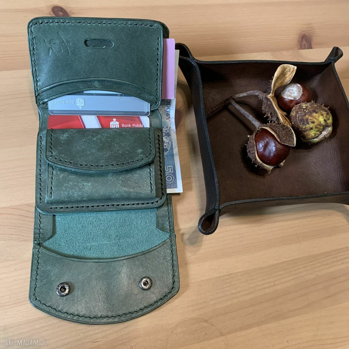 portfele: Zielony damski portfel ze skóry ręcznie uszyty. ręczne wykonanie