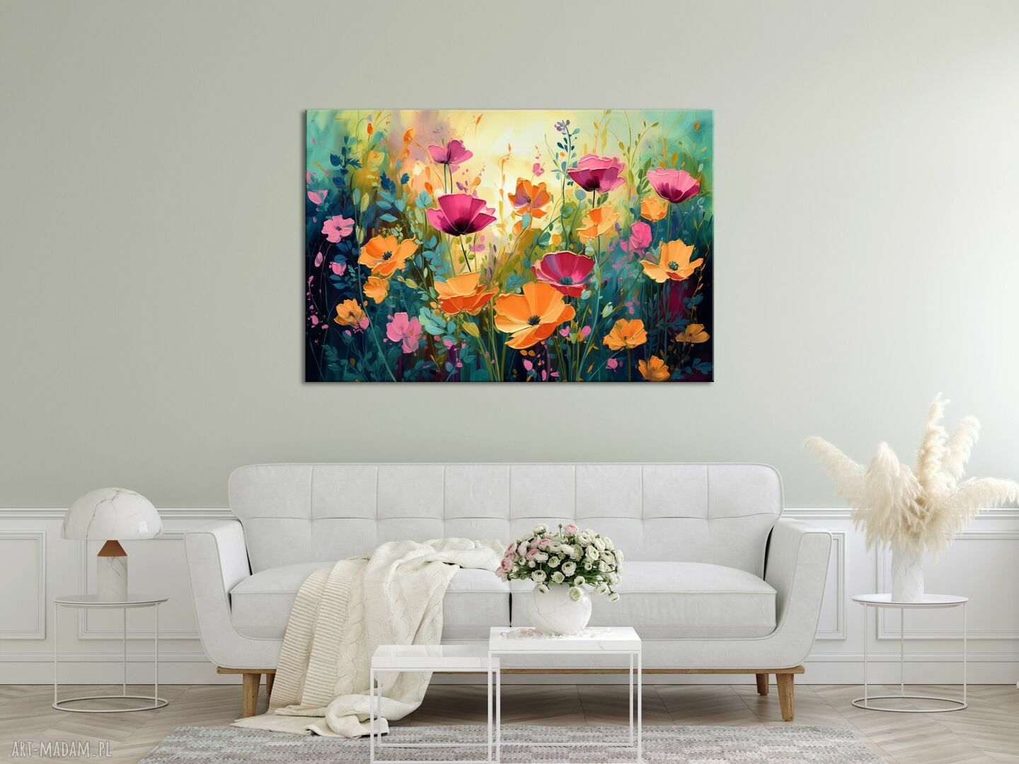 Zielony obraz łąka kwietna z pomarańczowymi kwiatami 80x120 cm na płótnie do salonu