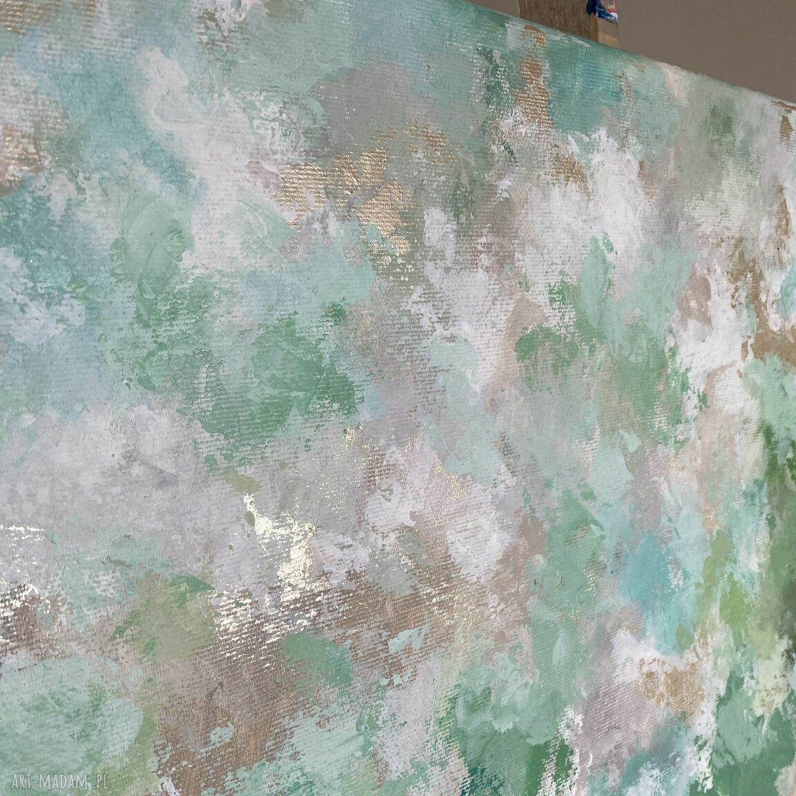 Zielony abstrakcyjny obraz akrylowy 70x100 cm do salonu - Szepty lasu