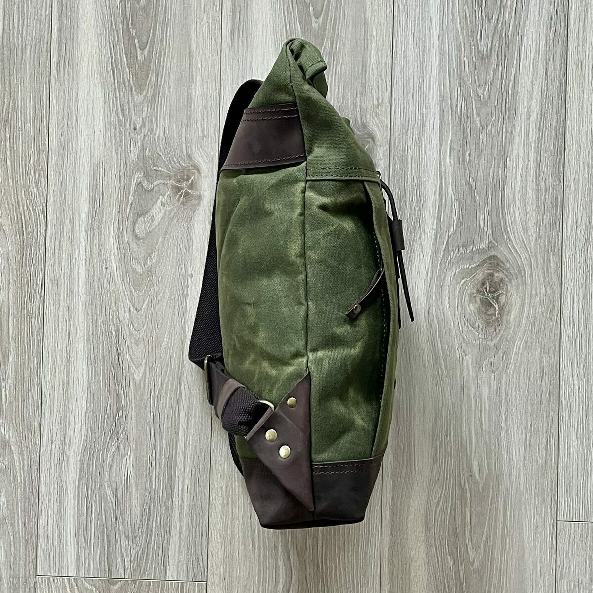 plecaki: Zielony plecak z bawełny woskowanej i skóry rolowany Vintage. ręcznie