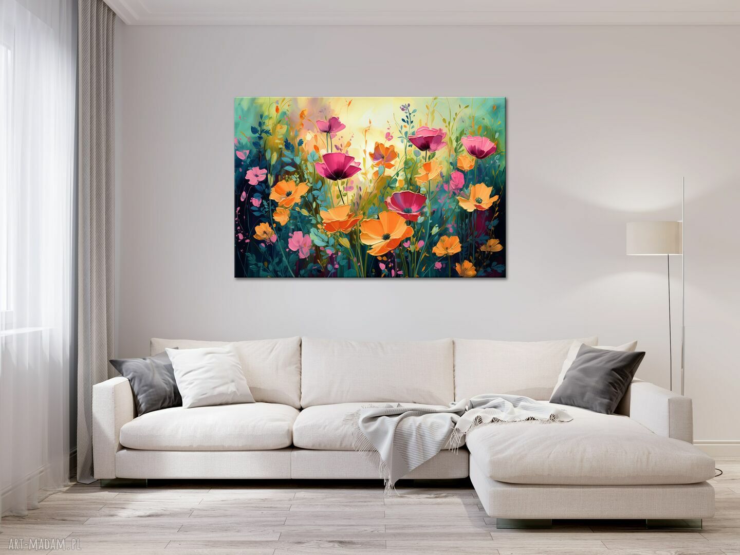 Zielony obraz łąka kwietna z pomarańczowymi kwiatami 80x120 cm na płótnie do salonu