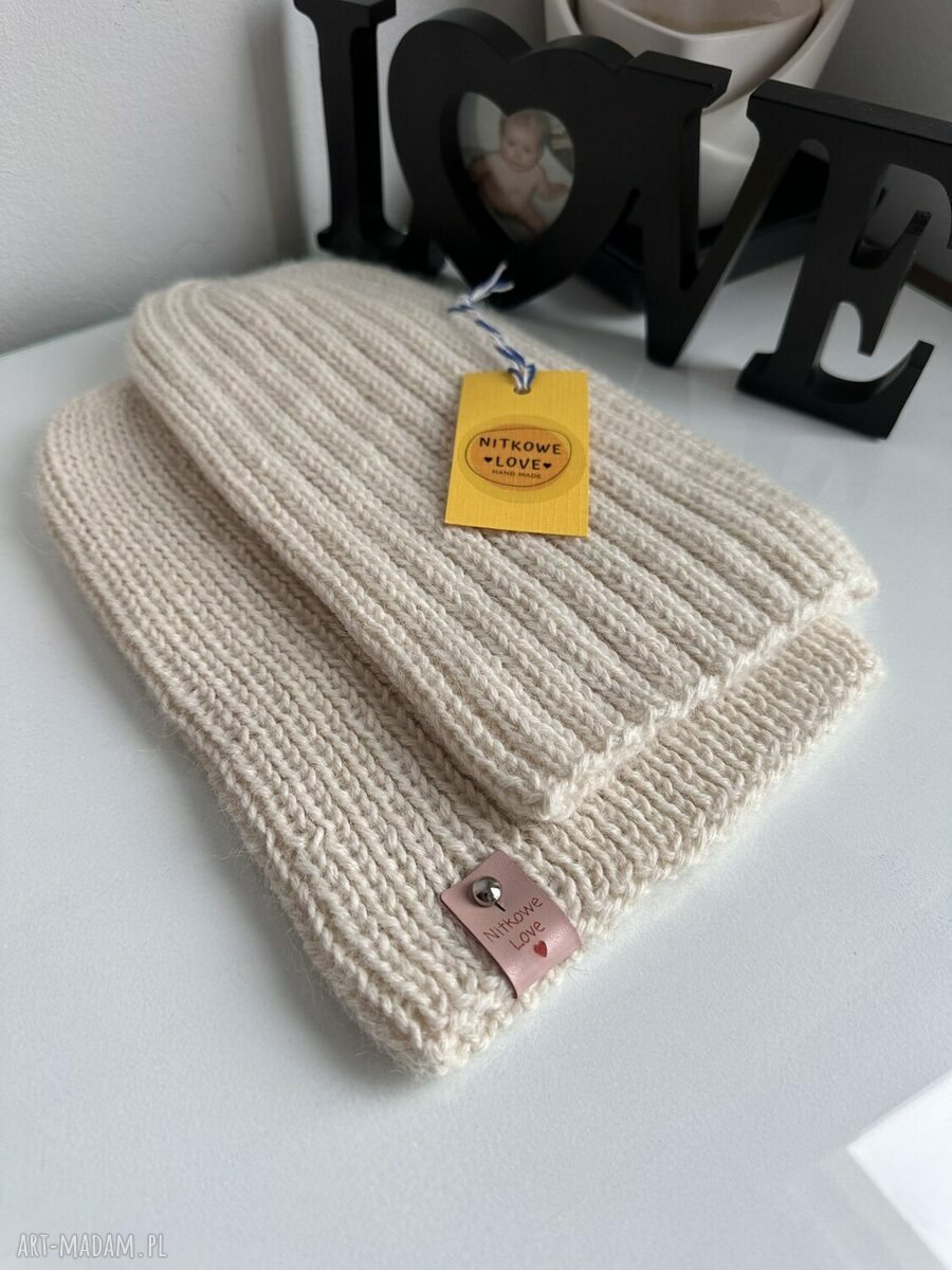 Czapka zimowa LAURIN z 100% alpaki w kolorze ecru - dla kobiet