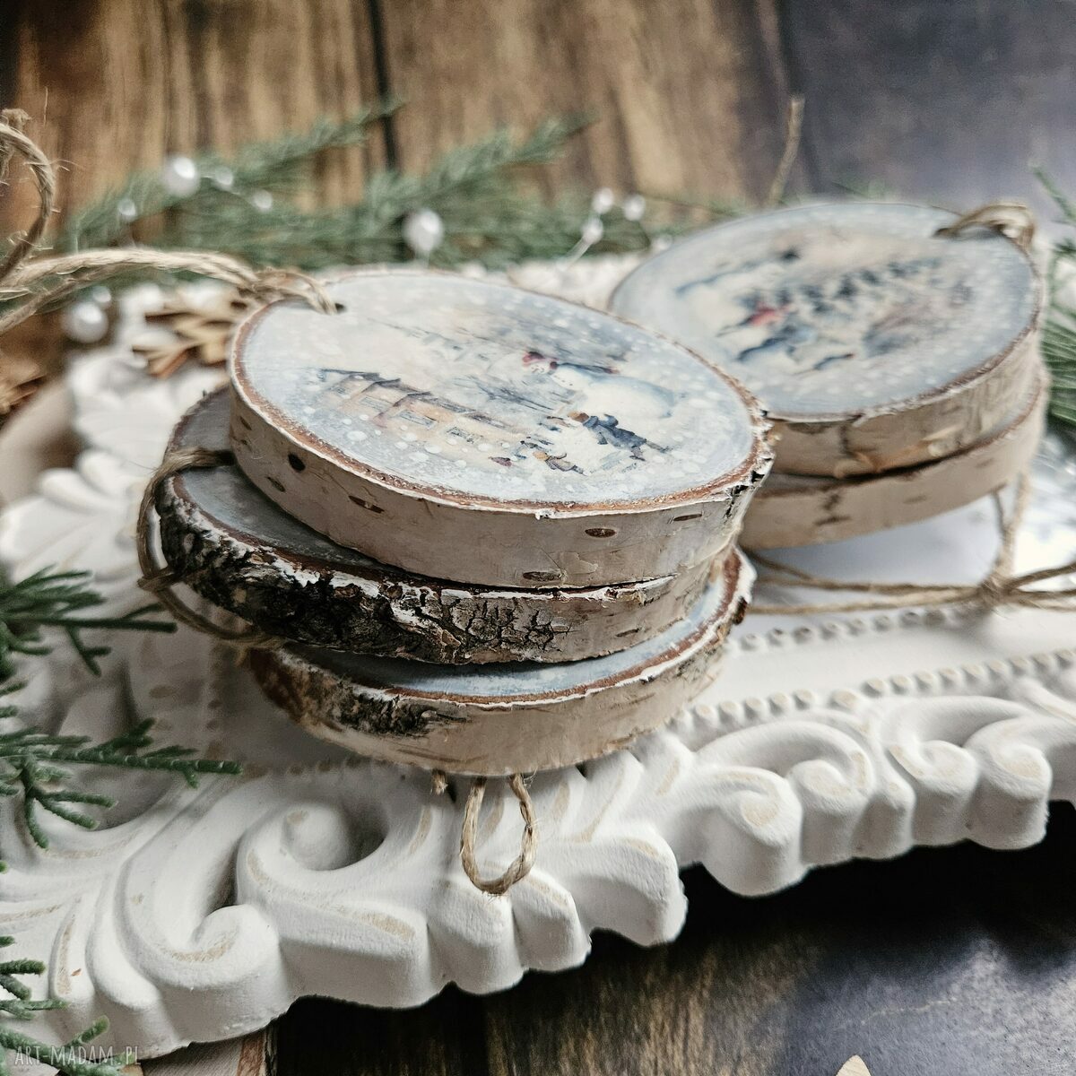 Zimowe plasterki - dekoracje choinkowe z decoupage i bałwankami