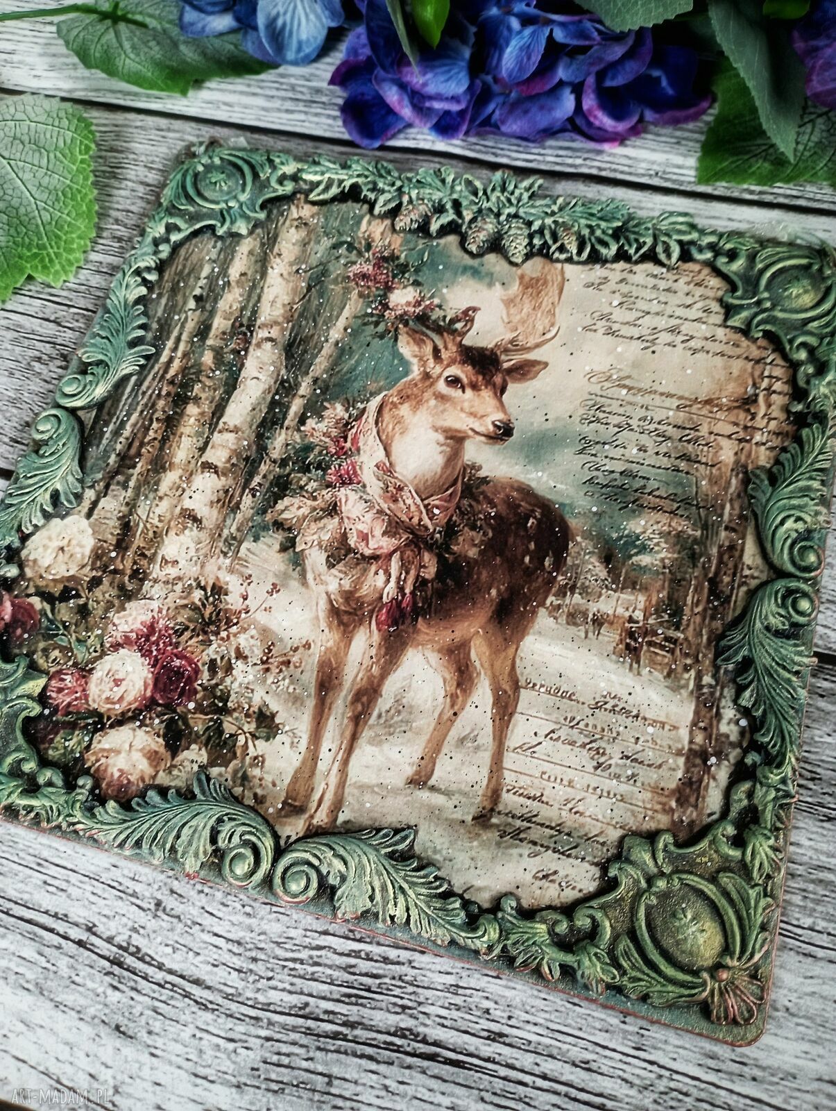 Zimowy medalion z jeleniem - ręczny decoupage shabby chic vintage 20x20 cm
