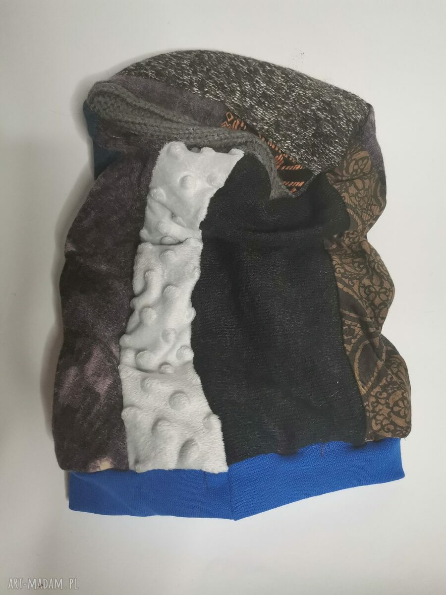 Czapka damska patchworkowa boho - kolorowe frędzle na podszewce (rozmiar uniwersalny)