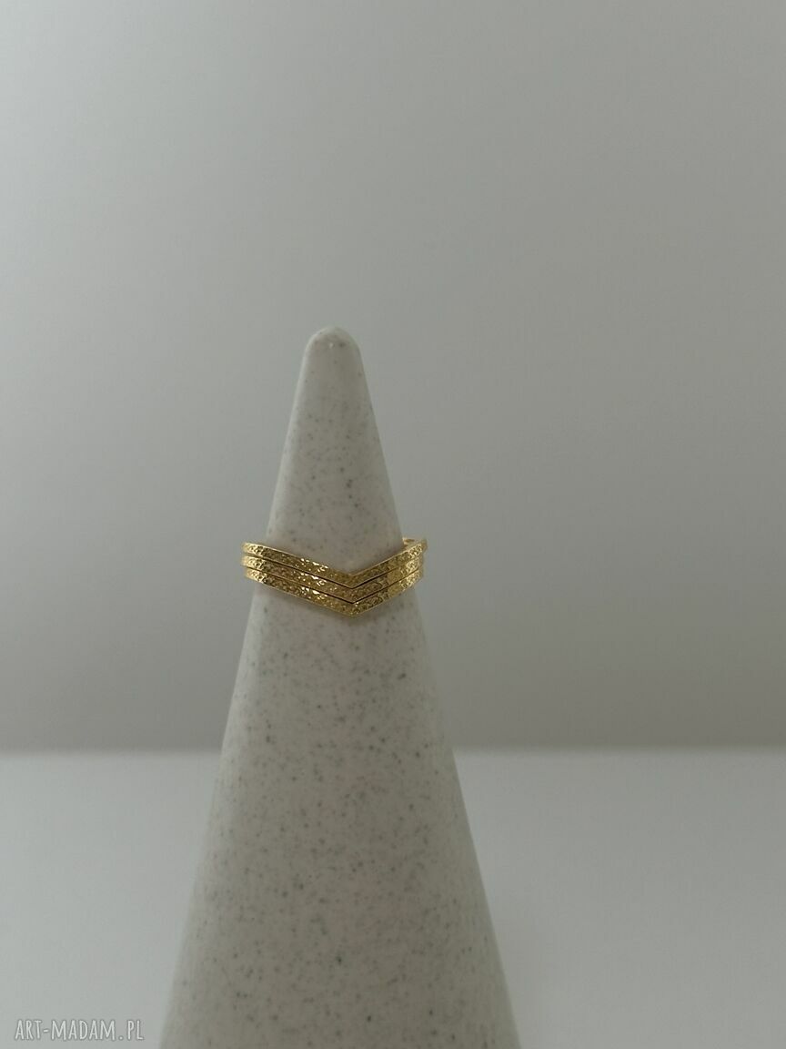 pierścionki: Złota zdobiona obrączka ręcznie wykonane