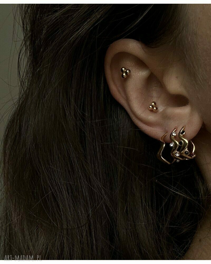 kolczyki: Złote kolczyki małe falowane półkola ręczne wykonanie