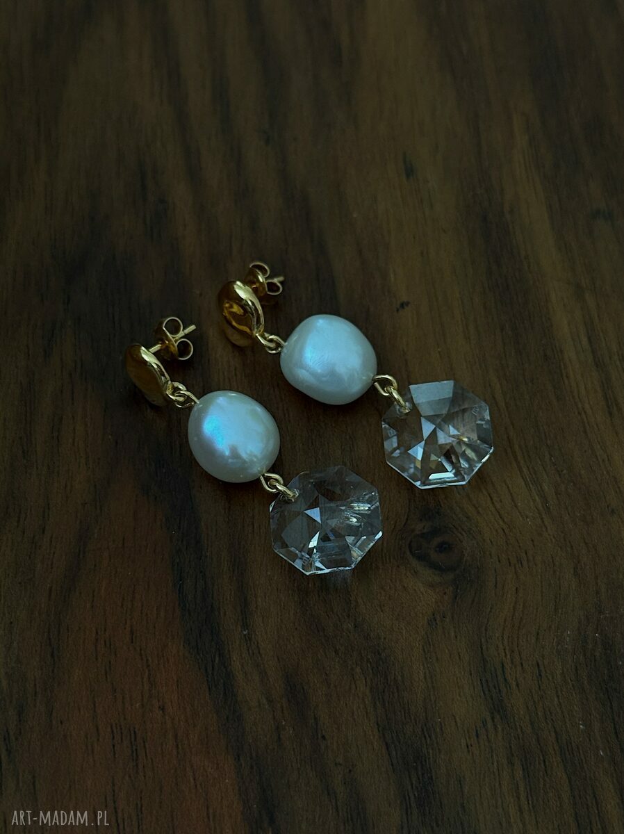 kolczyki: Złote kolczyki z perłami i bezbarwnymi kryształami SWAROVSKI® CRYSTAL