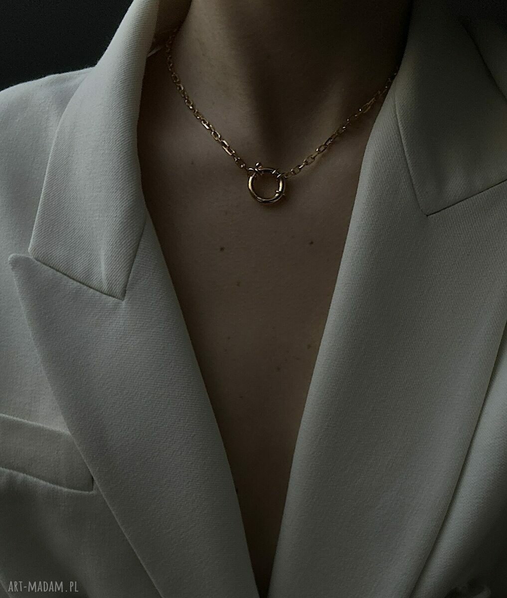 naszyjniki: Złoty łańcuch z ozdobnym zapięciem ręcznie zrobione