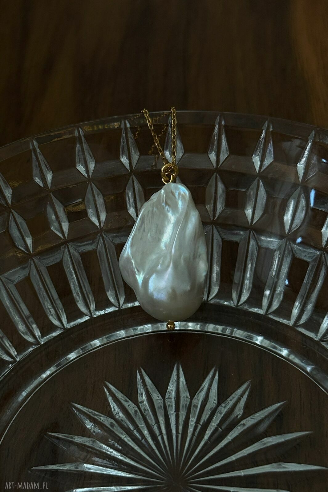 naszyjniki: Złoty naszyjnik z barokową perłą Handmade