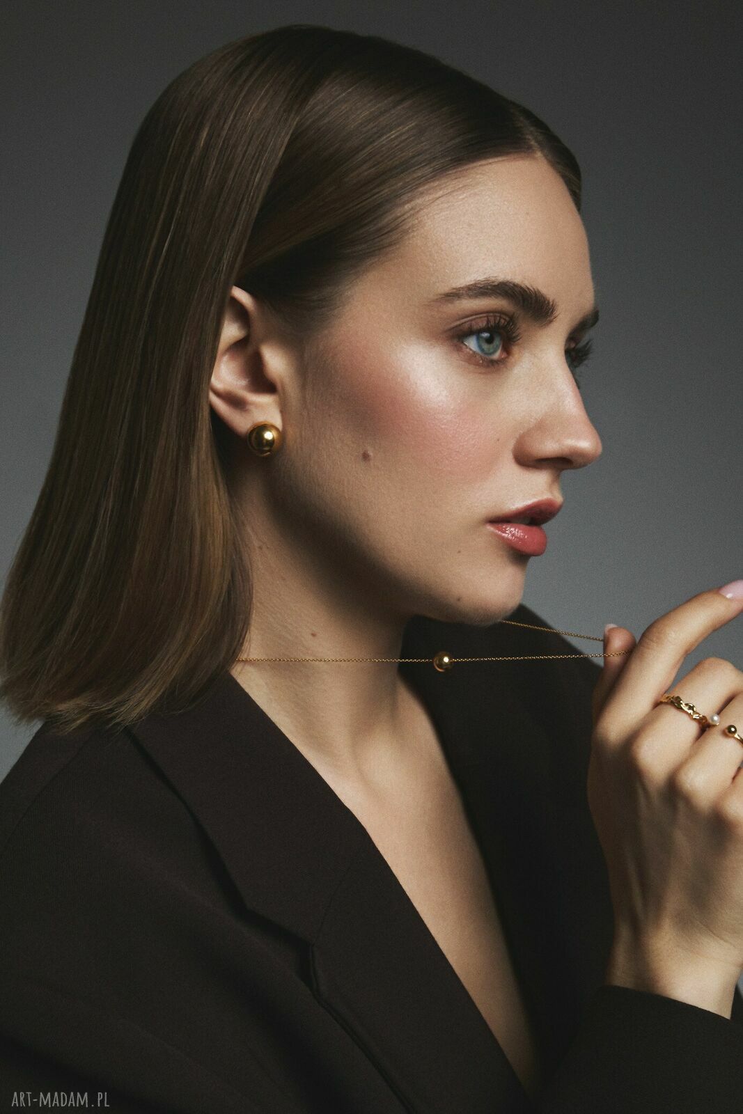 naszyjniki: Złoty naszyjnik z kulką Hand Made