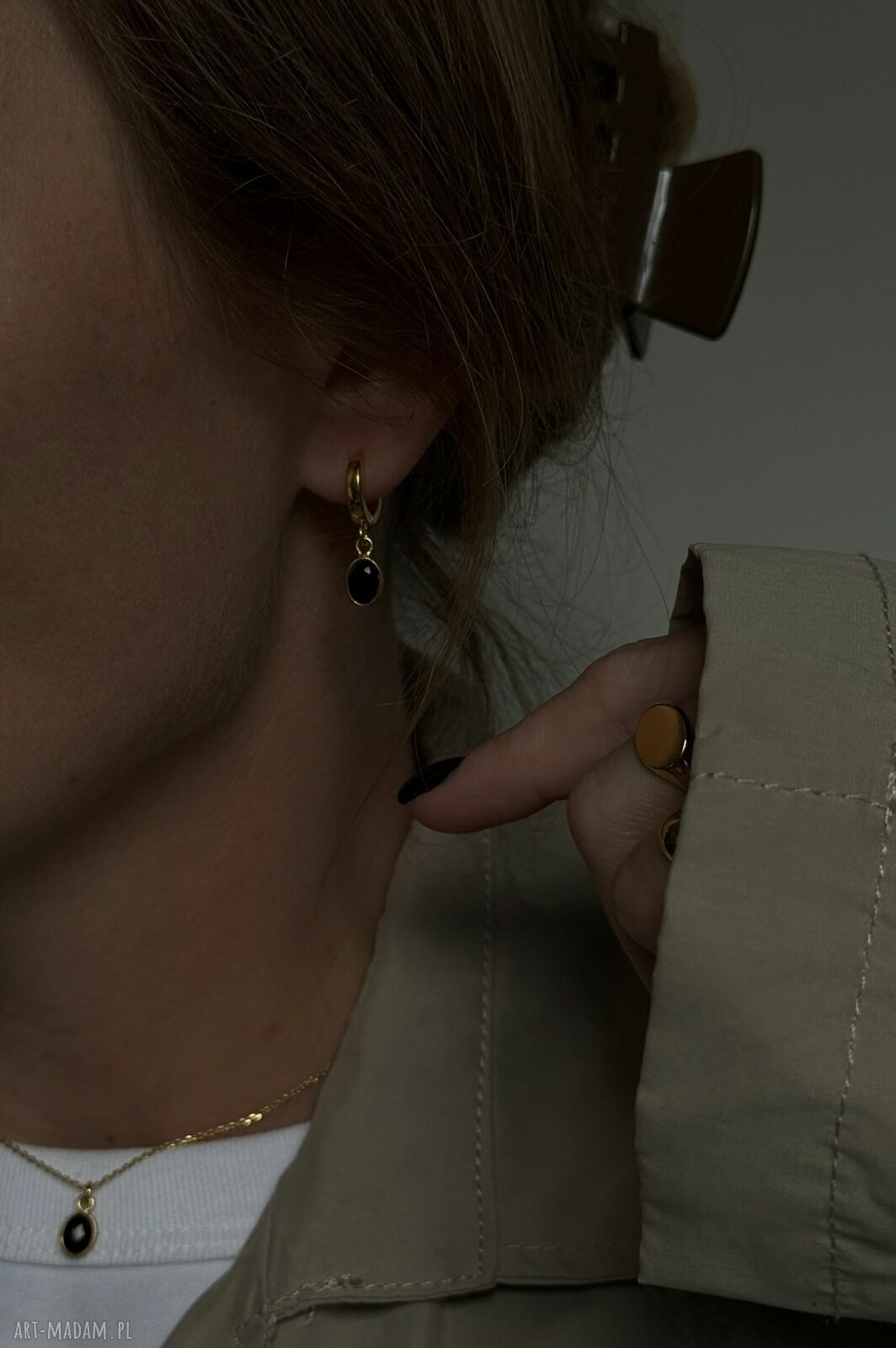 naszyjniki: Złoty naszyjnik z onyksem ręcznie zrobione