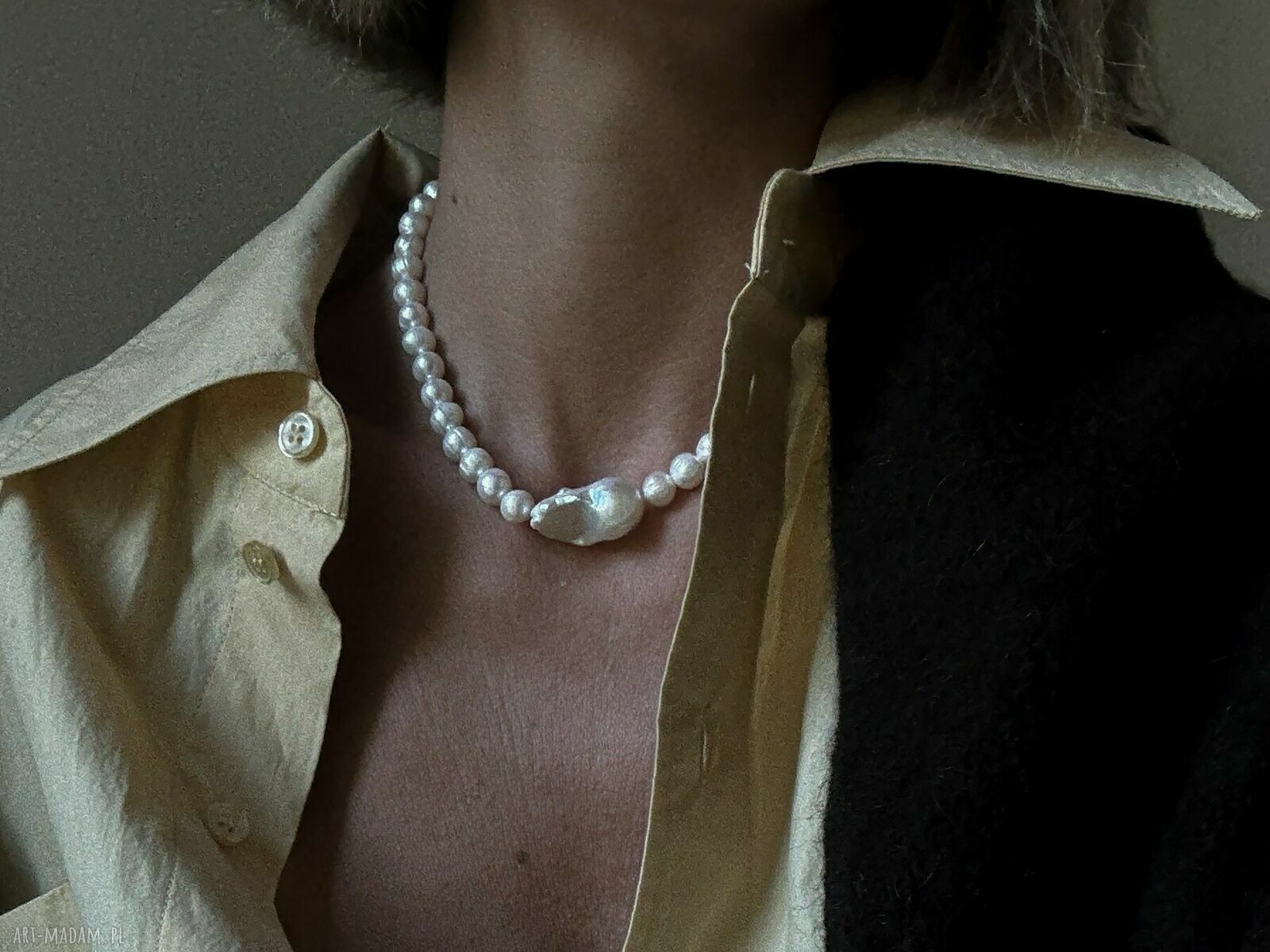 naszyjniki: Złoty naszyjnik z pereł naturalnych z barokową perłą hand made