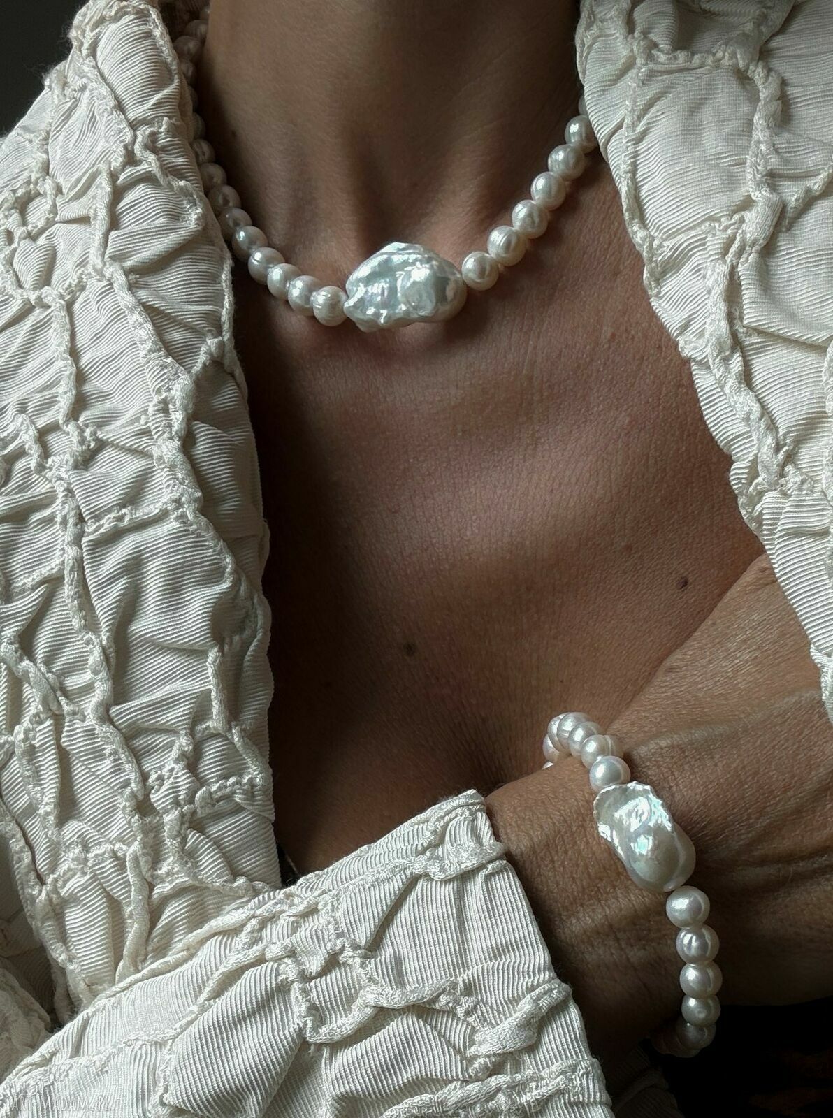 naszyjniki: Złoty naszyjnik z pereł naturalnych z barokową perłą hand made