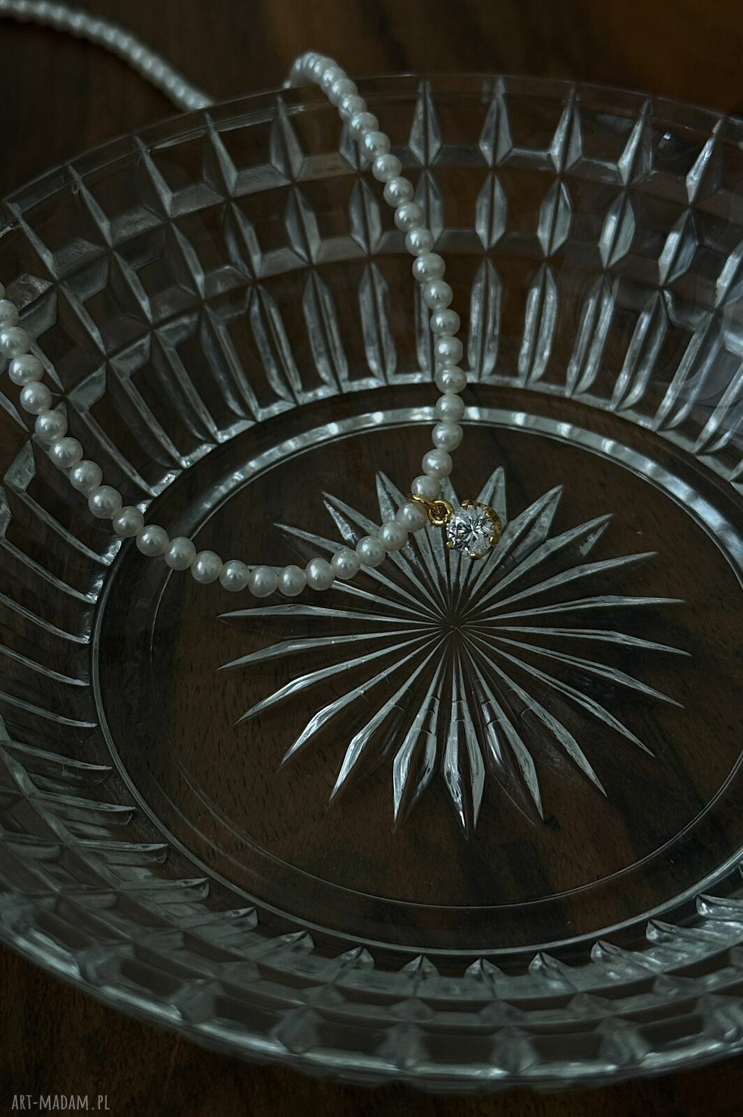 naszyjniki: Złoty naszyjnik z pereł naturalnych z bezbarwną cyrkonią Handmade