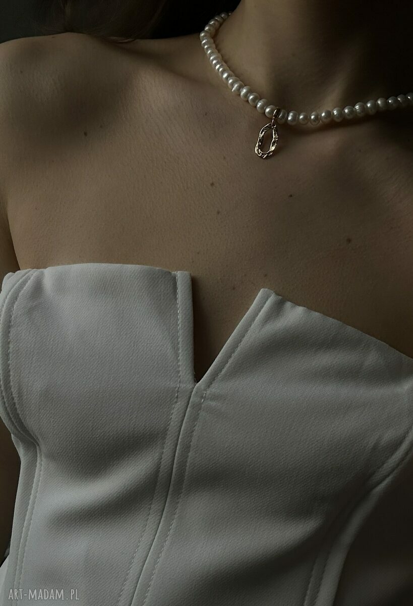 naszyjniki: Złoty naszyjnik z pereł naturalnych z nieregularną zawieszką ręcznie robione