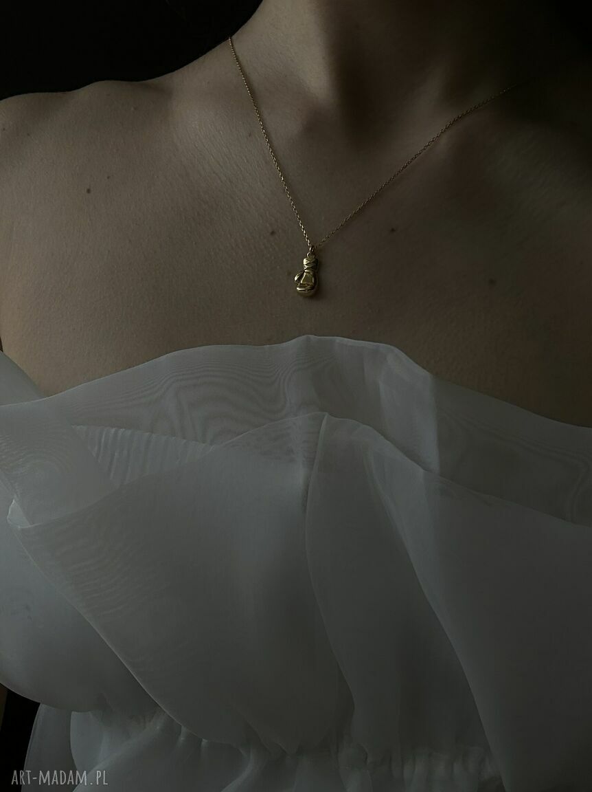 naszyjniki: Złoty naszyjnik z rękawicą bokserską ręcznie wykonane