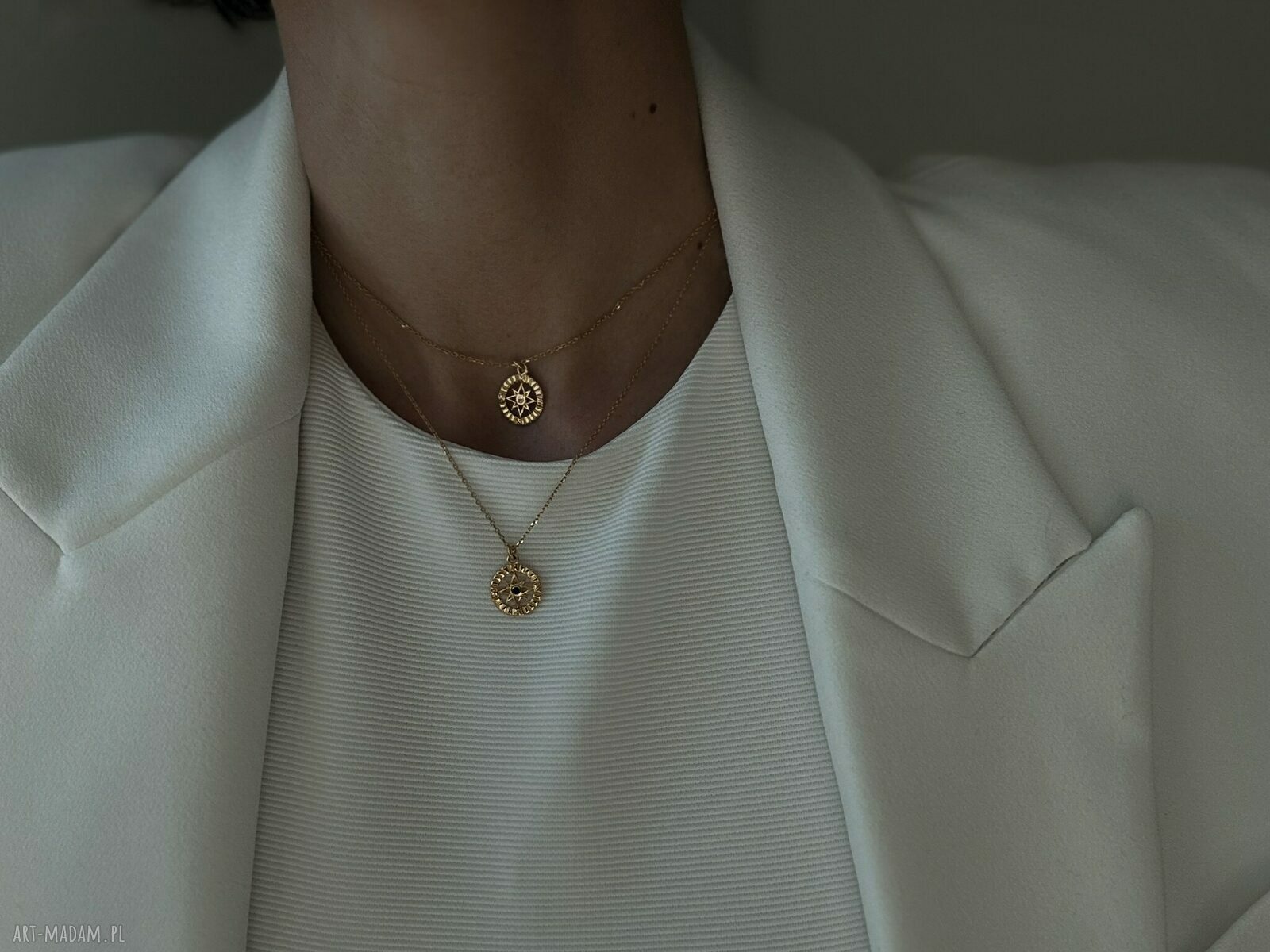 naszyjniki: Złoty naszyjnik z różą wiatrów z bezbarwnym kryształem Ręcznie wykonane