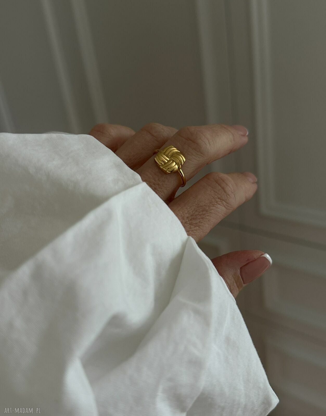 pierścionki: Złoty pierścionek z retro kwadratem Ręczne wykonanie