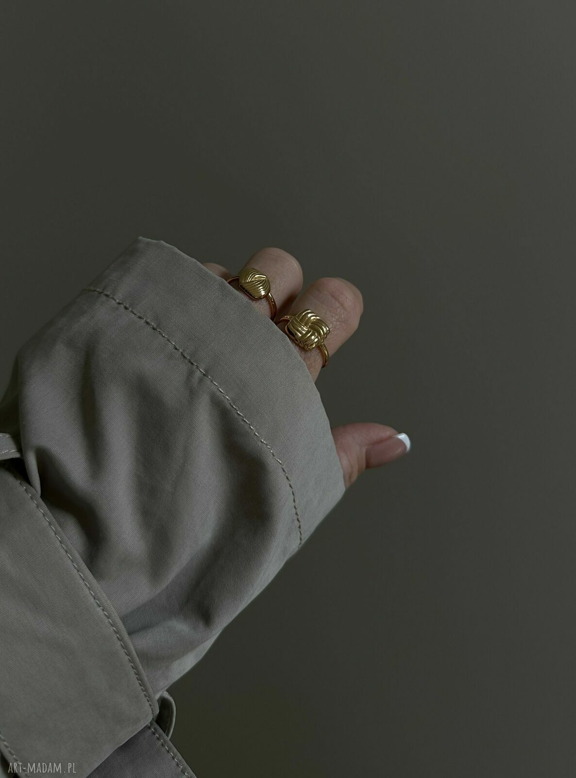 pierścionki: Złoty pierścionek z retro kwadratem Ręczne wykonanie