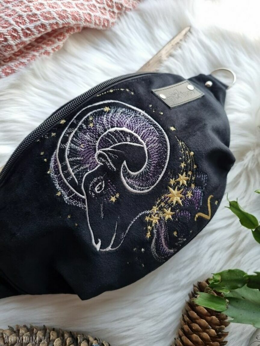 Znak zodiaku Baran - nerka haftowana saszetka