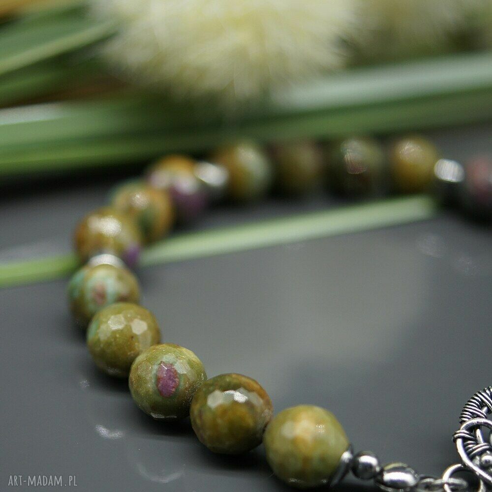 Bransoletka "Osha" - zoizyt, rubin i szafir w srebrze (wire wrapping)